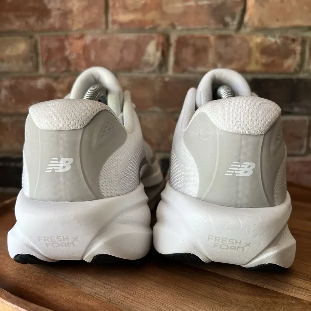 New Balance Ellipse V1 Womens 7.5 White Gray Cushioned Running Shoes Sneakers